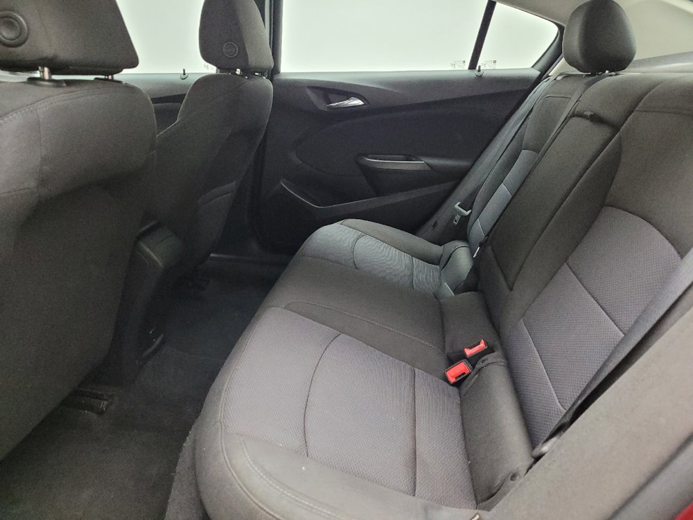 Used 2018 Chevrolet Cruze LT FWD image 18