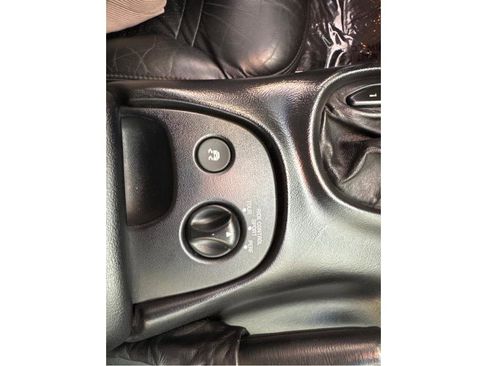 Used 1999 Chevrolet Corvette Coupe w/ Memory Pkg image 19