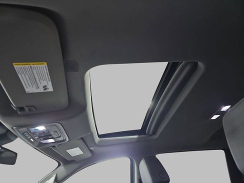 Used 2022 GMC Sierra 1500 SLT w/ SLT Premium Plus Package image 35