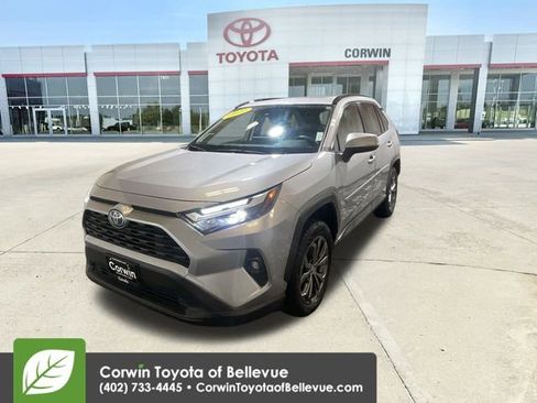 Certified 2022 Toyota RAV4 XLE Premium image 4