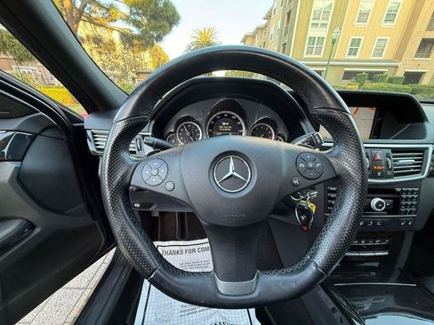 Used 2010 Mercedes-Benz E 550 Sedan image 57