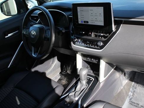 Certified 2024 Toyota Corolla Cross AWD Hybrid w/ Convenience Package image 21