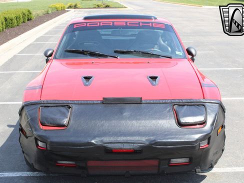 Used 1988 Porsche 944 Coupe image 8