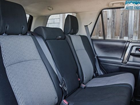 Used 2018 Toyota 4Runner SR5 AWD/4WD image 21