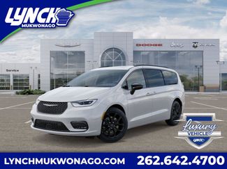 New 2026 Chrysler Pacifica Limited w/ S Appearance Package video 1