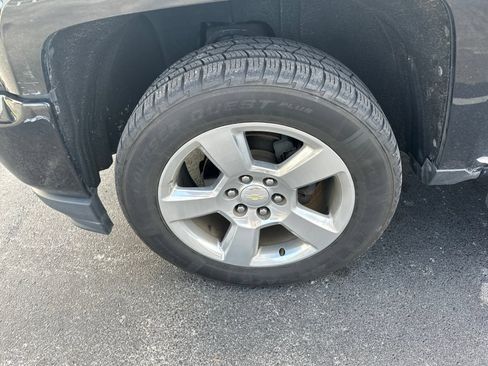 Used 2018 Chevrolet Silverado 1500 LT w/ All Star Edition AWD/4WD image 5
