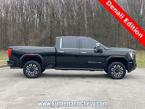 Used 2024 GMC Sierra 2500 Denali Ultimate w/ Max Trailering Package image 8
