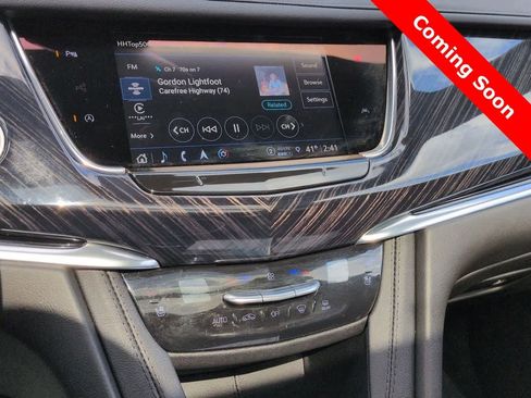 Used 2023 Cadillac XT6 Premium Luxury image 29