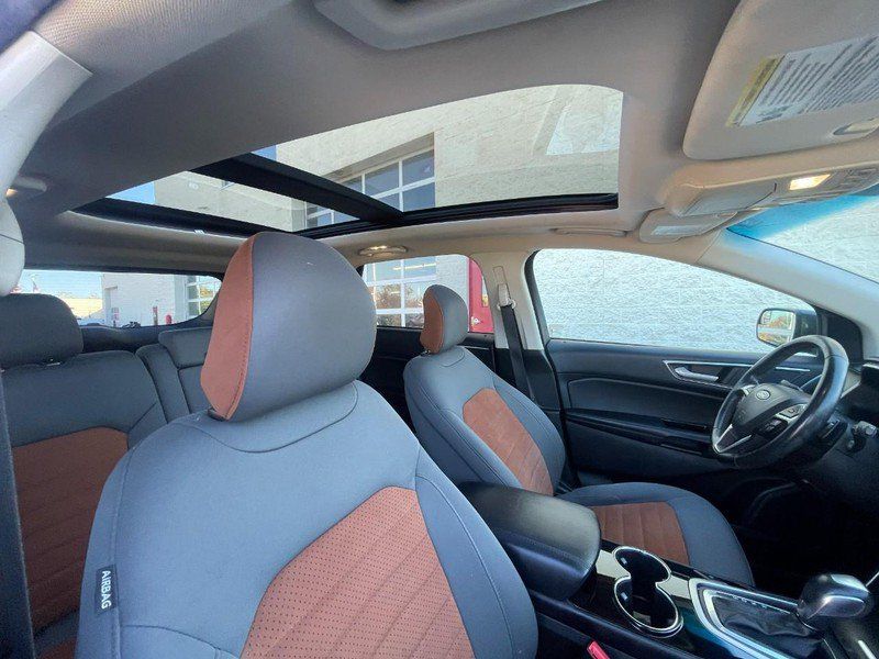 Used 2018 Ford Edge SEL w/ Equipment Group 201A AWD/4WD image 4