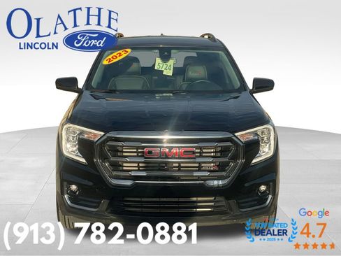 Used 2023 GMC Terrain AT4 image 8