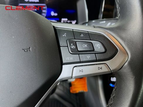 Used 2025 Volkswagen Jetta Sport FWD image 17