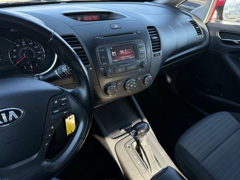 Used 2014 Kia Forte EX image 29