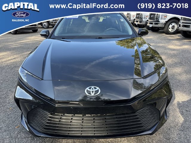 Used 2025 Toyota Camry LE w/ Convenience Package FWD image 10