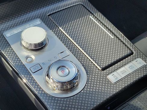 Used 2025 Genesis G80 3.5T Sport Prestige image 15