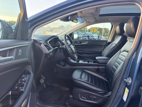 Used 2019 Ford Edge SEL w/ Equipment Group 201A AWD/4WD image 11