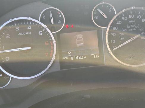 Used 2015 Toyota Tundra SR5 w/ TRD Off Road Package image 15