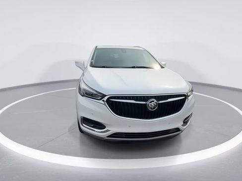 Used 2020 Buick Enclave Premium w/ Sun and Sites Package image 3