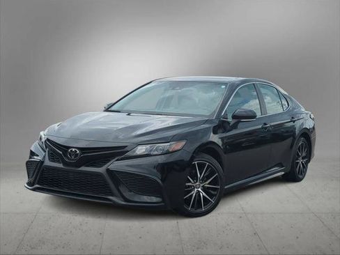 Certified 2024 Toyota Camry SE FWD image 1