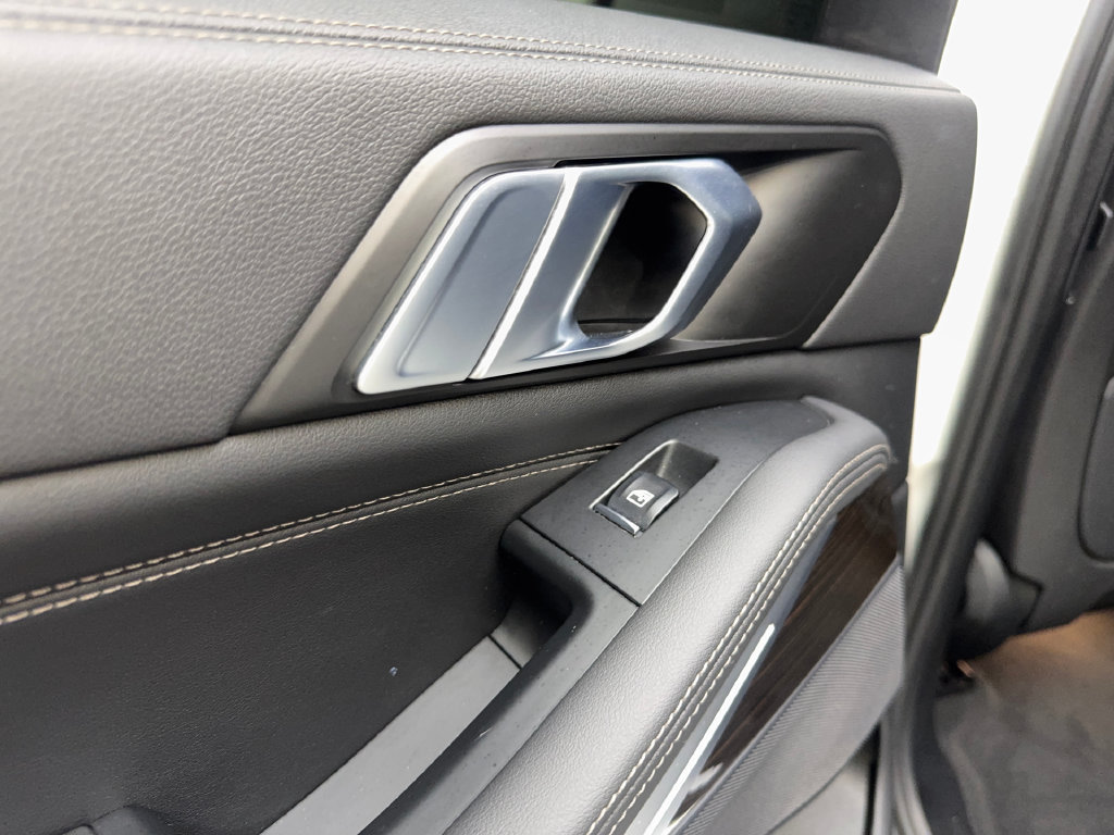 Used 2023 BMW X5 sDrive40i w/ Premium Package RWD image 41