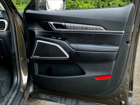 Used 2023 Kia Telluride EX image 44