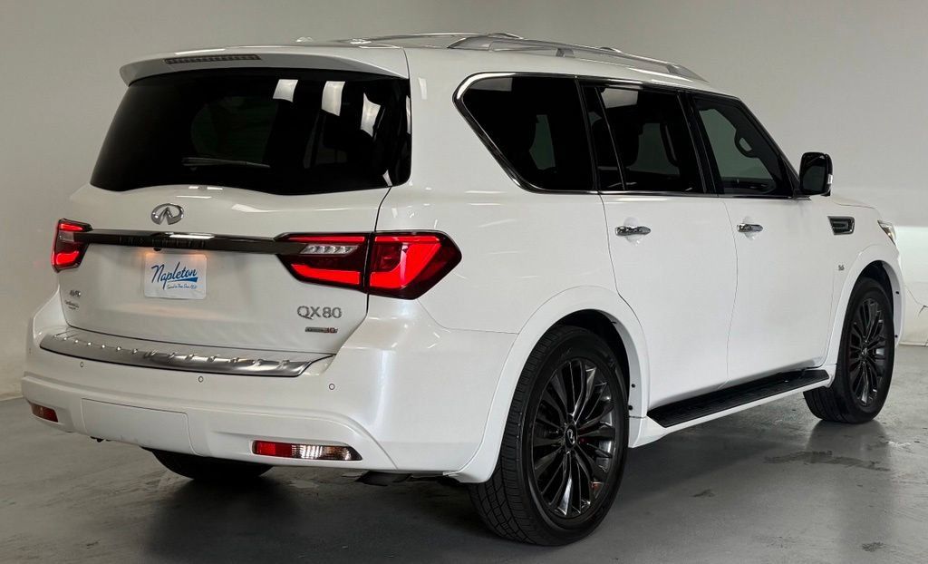 Used 2020 INFINITI QX80 Luxe w/ Edition 30 Package AWD/4WD image 3