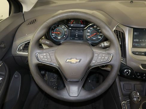 Used 2016 Chevrolet Cruze LT w/ Convenience Package image 7