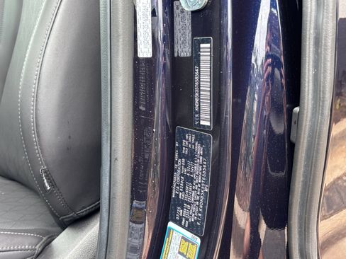 Used 2026 Kia Carnival FWD image 32