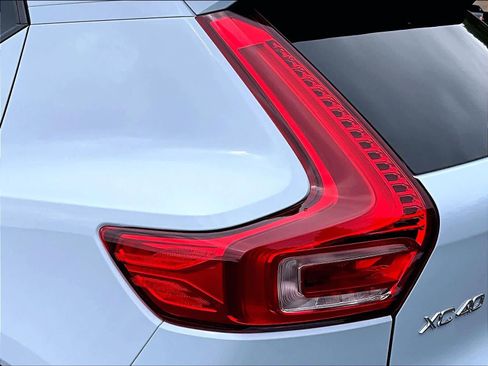 Used 2026 Volvo XC40 B5 Plus w/ Protection Package Premier image 32