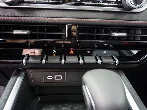 New 2026 Chevrolet Colorado Z71 image 17