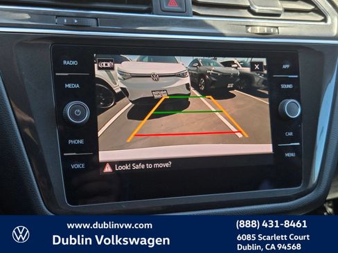 Used 2023 Volkswagen Tiguan SE FWD image 15