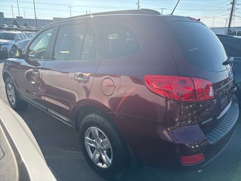 Used 2009 Hyundai Santa Fe GLS FWD image 5