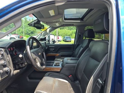 Used 2018 Chevrolet Silverado 2500 High Country AWD/4WD image 6