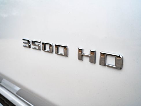 Used 2022 Chevrolet Silverado 3500 High Country w/ Z71 Off-Road Package AWD/4WD image 18