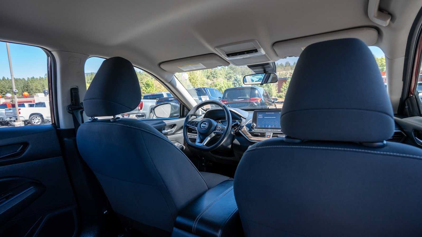 Used 2024 Nissan Altima 2.5 SV FWD image 14