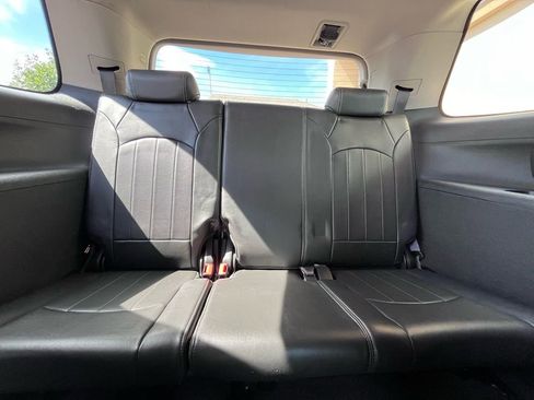 Used 2014 GMC Acadia Denali image 16