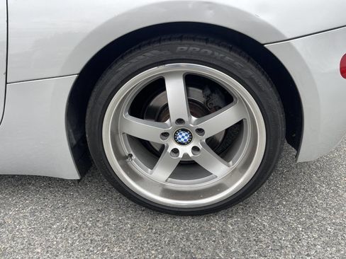 Used 2006 BMW Z4 3.0i image 12