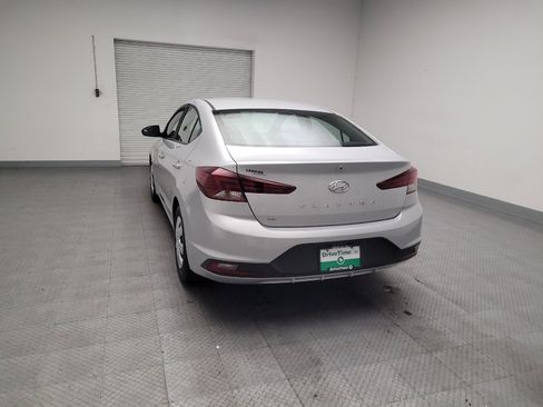 Used 2019 Hyundai Elantra SE FWD image 6