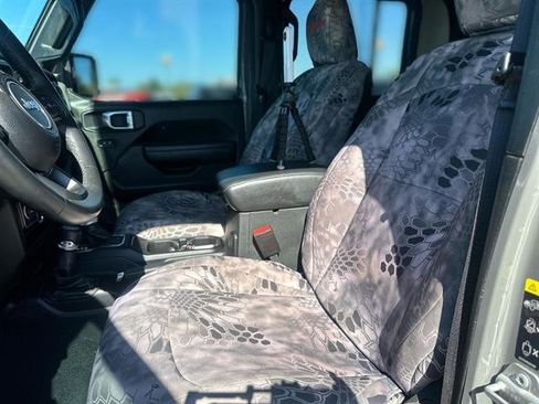 Used 2022 Jeep Gladiator Sport image 27