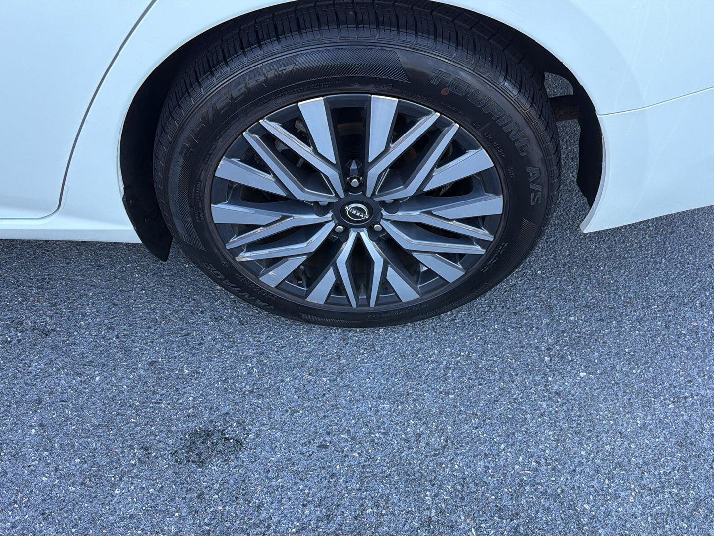 Used 2025 Nissan Altima 2.5 SV FWD image 36