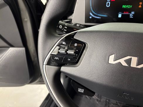 New 2026 Kia Niro LX FWD image 20
