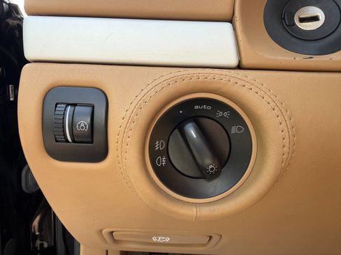 Used 2005 Porsche Cayenne Turbo AWD/4WD image 30