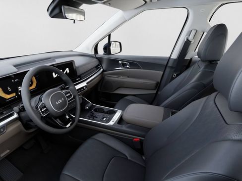 New 2026 Kia Carnival FWD image 17