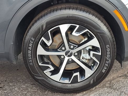 Used 2023 Kia Sportage EX image 8