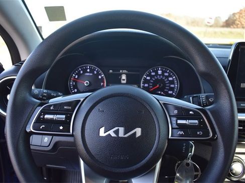 Certified 2024 Kia Forte LXS image 23