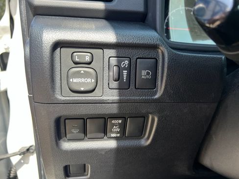Used 2020 Toyota 4Runner SR5 Premium RWD image 26