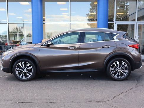 Used 2019 INFINITI QX30 AWD w/ Navigation Package image 2
