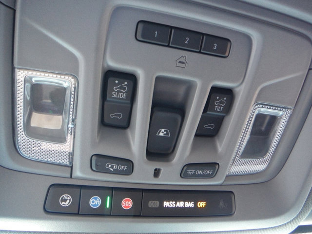 Used 2022 GMC Sierra 1500 Denali w/ Denali Reserve Package AWD/4WD image 56