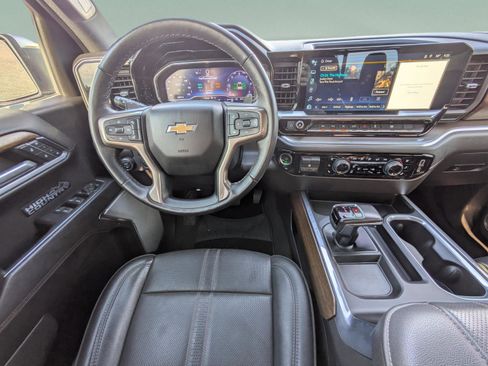 Used 2022 Chevrolet Silverado 1500 High Country image 17