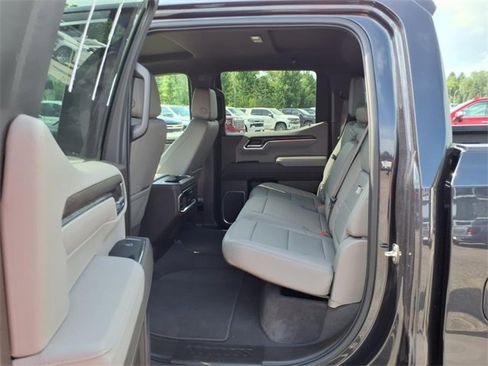 Used 2023 GMC Sierra 1500 SLT w/ SLT Premium Plus Package image 11