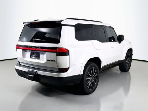 Certified 2025 Lexus GX 550 w/ Cold Area Package AWD/4WD image 5